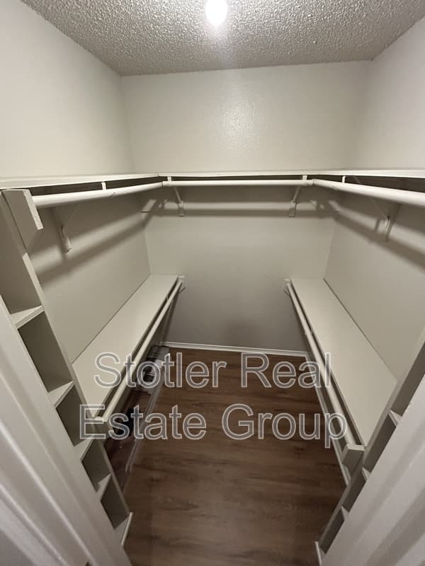 Arlington House: 5425 Stagetrail Drive