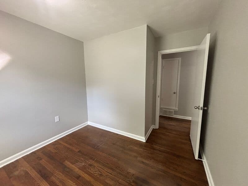 Memphis House: 5380 Blackwell Rd