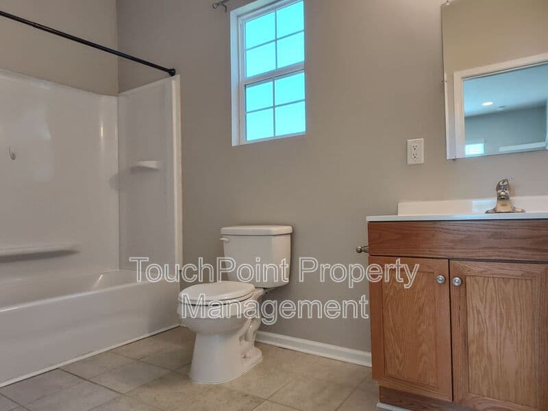 Charlotte House: 8611 Burnside Ln