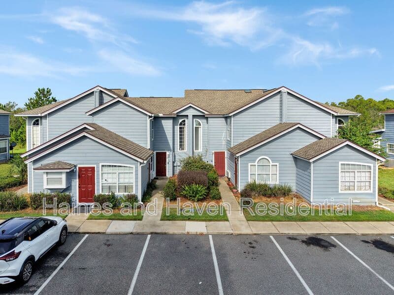 Davenport Townhome: 154 Orchid Dr