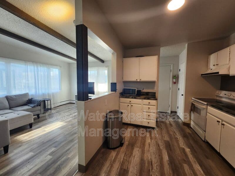 Anchorage Condo: 3105 W 33rd Ave