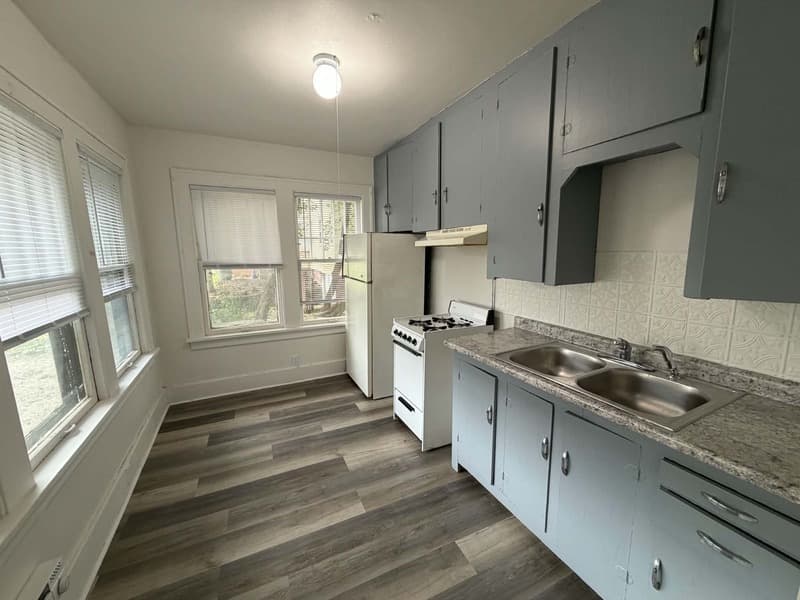 Des Moines Condo: 1206 39th St
