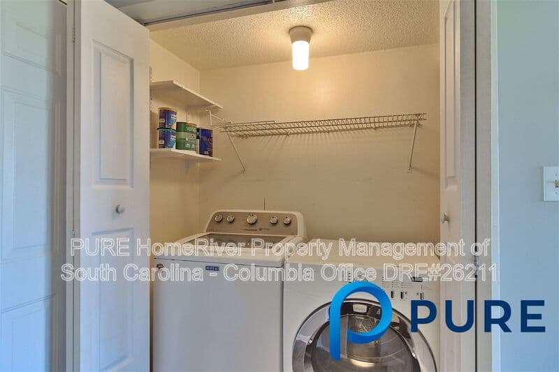 Columbia House: 1600 Park Cir