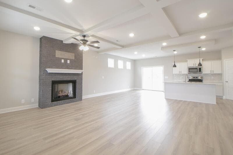 Clarksville House: 485 Herman Drive