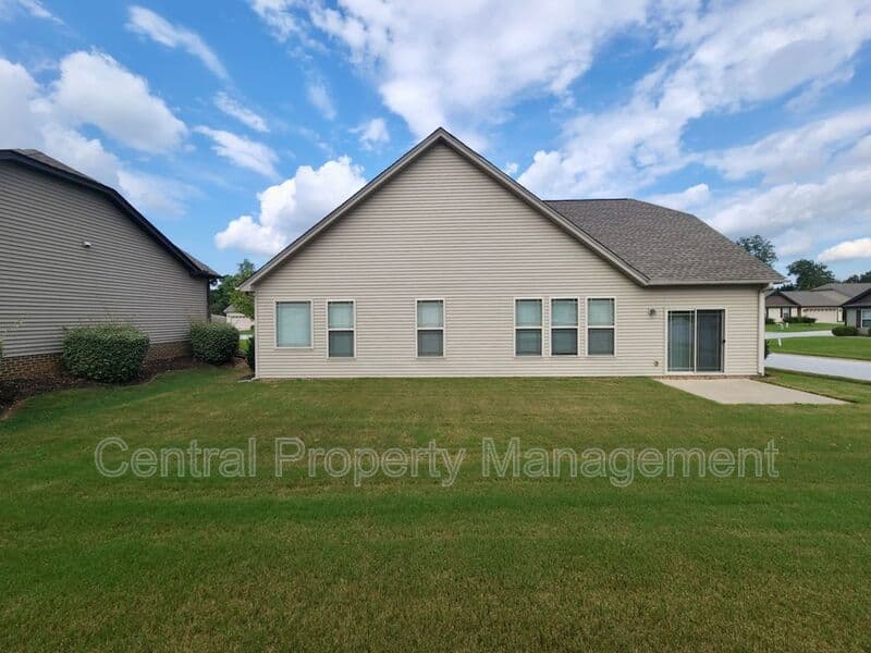 Taylors House: 1 Redwolf Lane