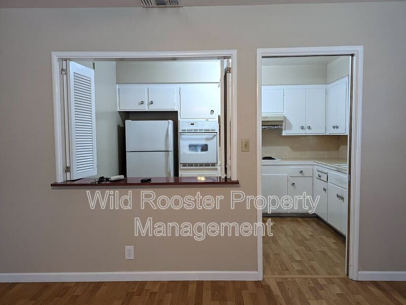 Sacramento Condo: 5320 Roger Way