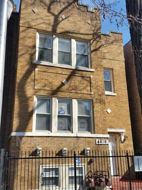 Chicago Condo: 4416 W. Monroe St