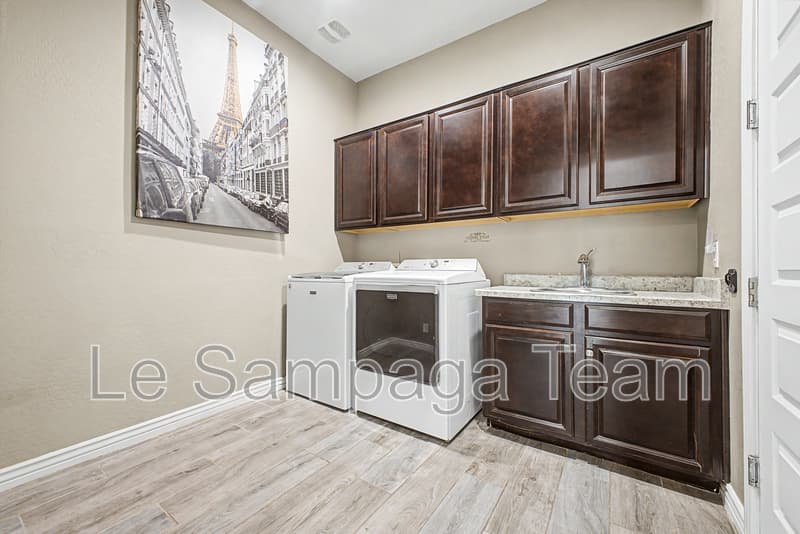 Queen Creek House: 20289 E RAVEN DR