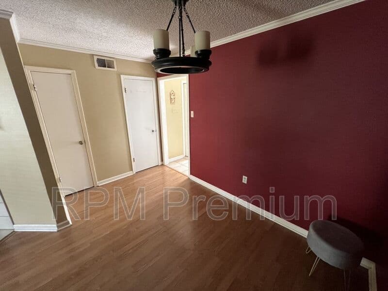 Baton Rouge Condo: 10062 Jefferson Hwy