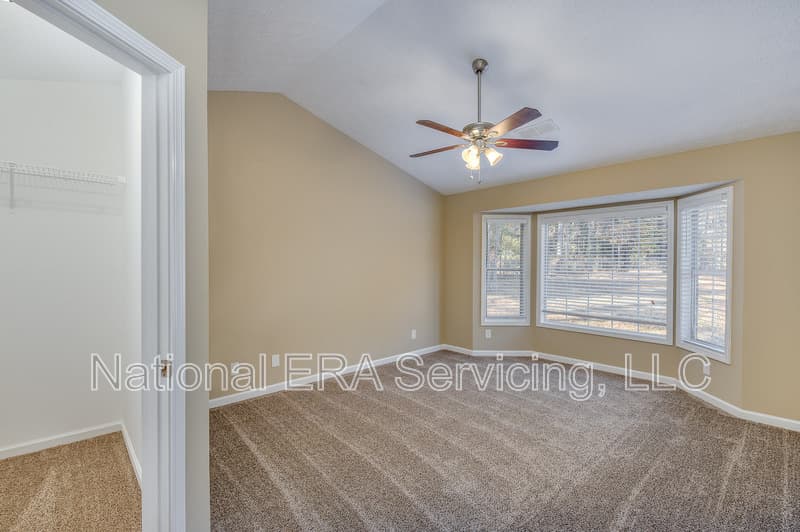 Covington House: 35 Oak Ridge Ct