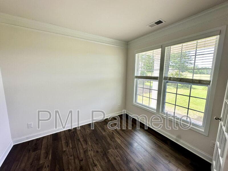Blythewood House: 35 Golden Spur Ln