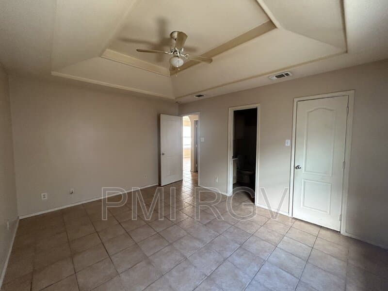 Pharr Condo: 1803 W Douglas St