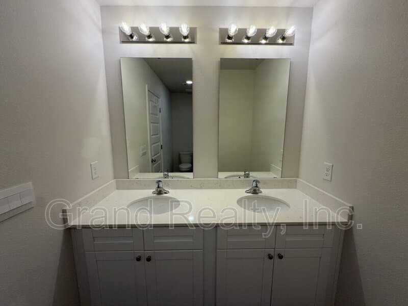 Milton Townhome: 3821 Pendragon Cir