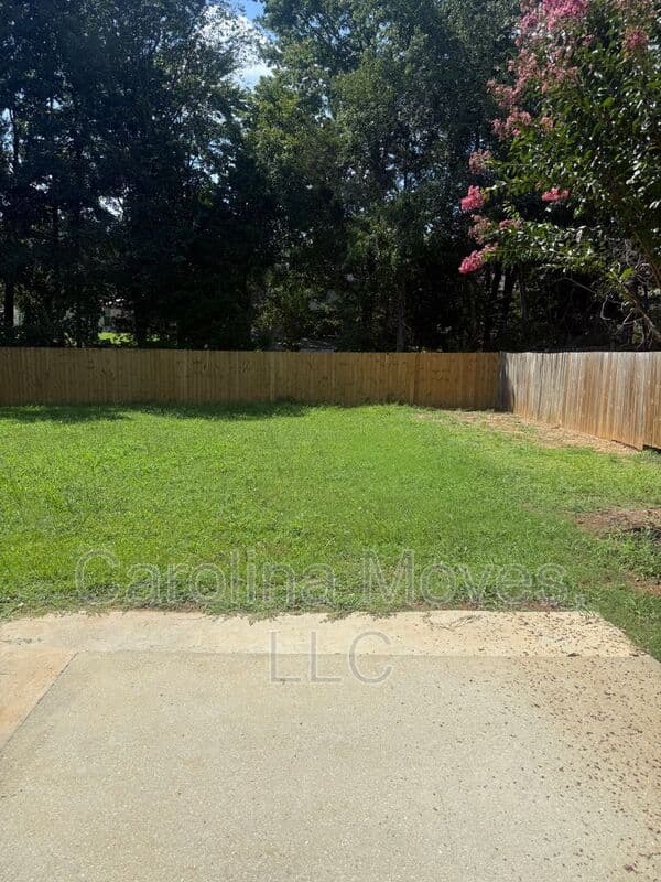 Simpsonville House: 210 Morell Dr.