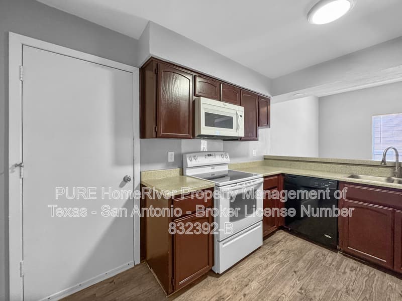 San Antonio Condo: 15014 Spring Crk