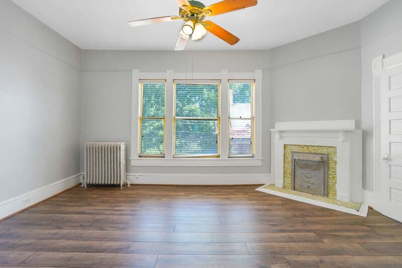 Fredericksburg Condo: 1122 Caroline St