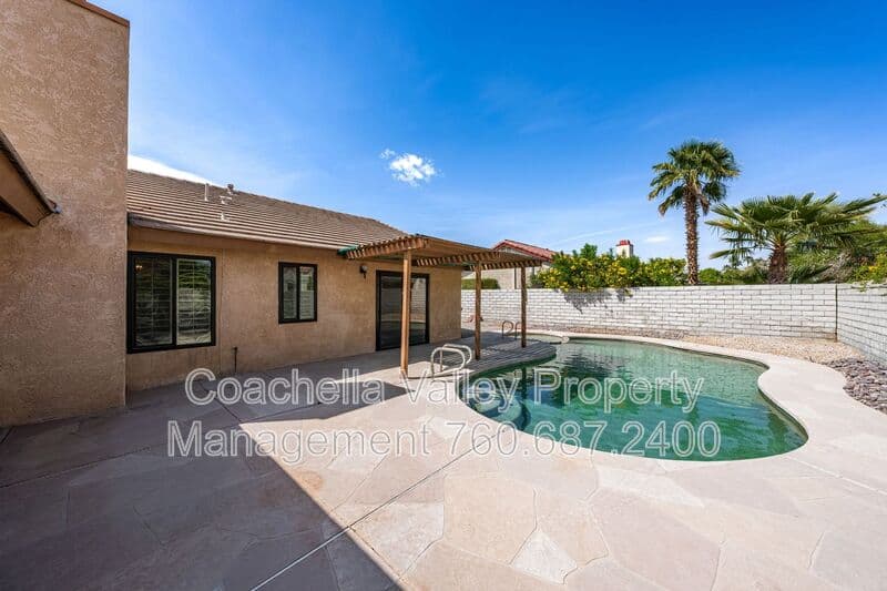 Palm Desert House: 43922 Warner Trail