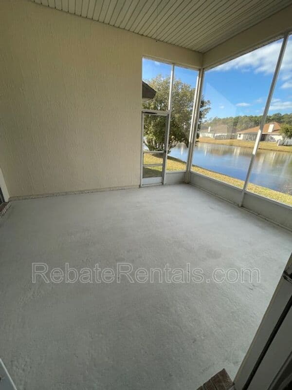 Jacksonville House: 5009 Grand Lakes Drive