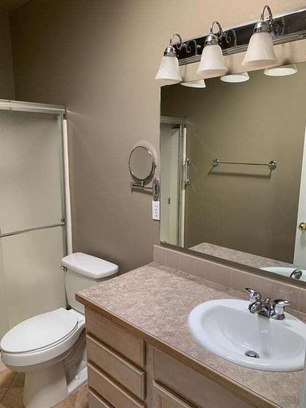 Pasco Townhome: 6002 Mia Lane