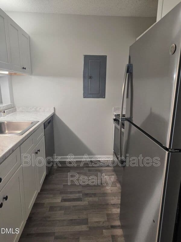 Raleigh Condo: 1411 Collegiate Cir