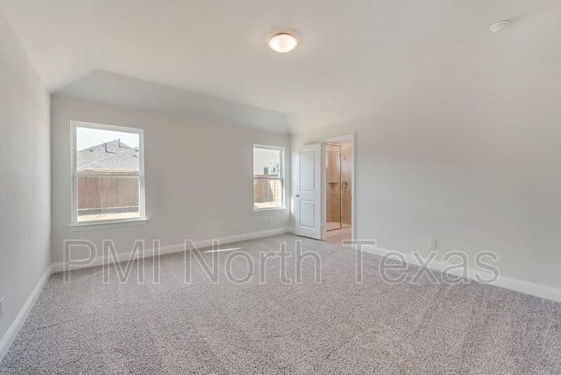 Anna House: 601 Amenduni Lane
