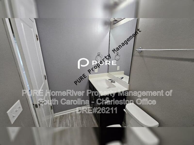 Summerville House: 308 Cantley Ct