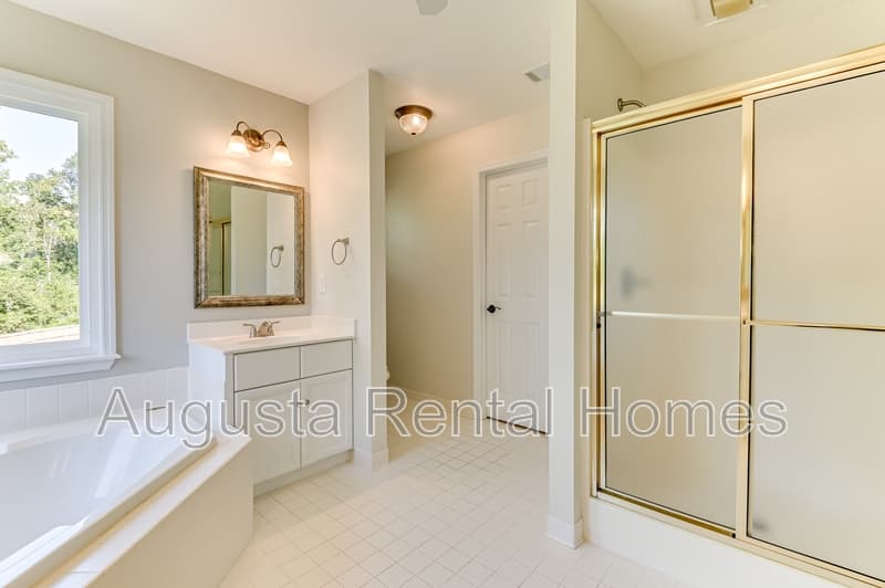 Evans House: 4135 Fox Brush Drive
