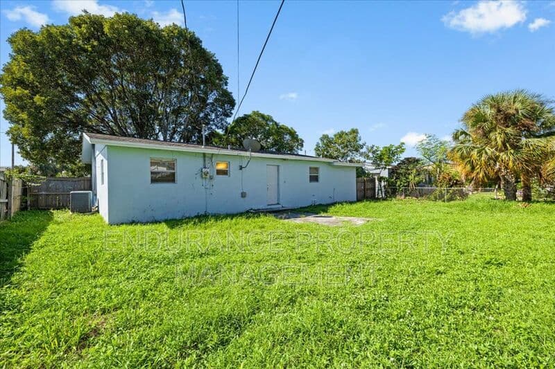Riviera Beach House: 1130 W 23rd Street
