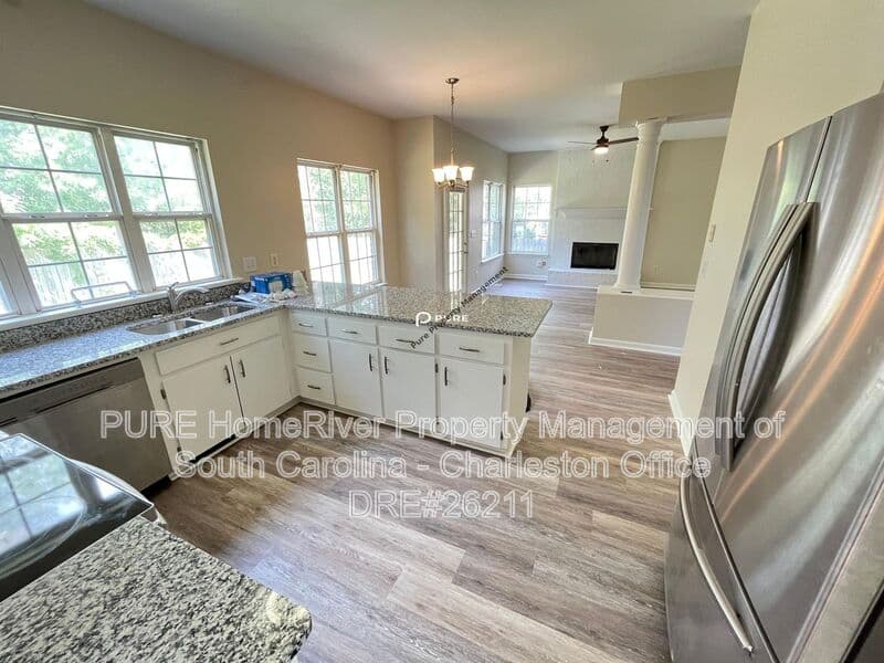 Ladson House: 180 Ponderosa Dr