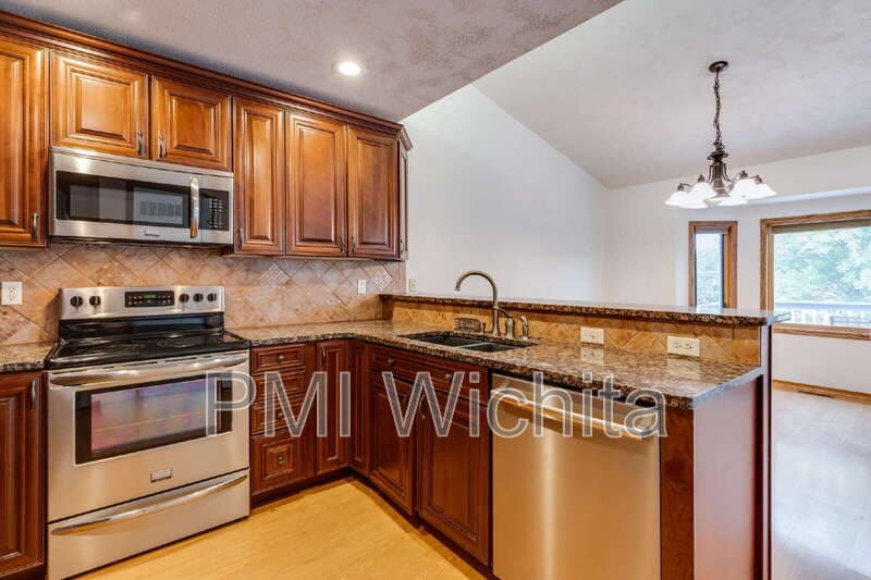 Wichita House: 6514 W Briarwood Ave