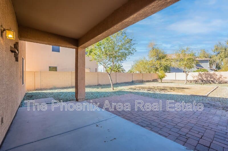 Maricopa House: 44626 W Yucca Ln