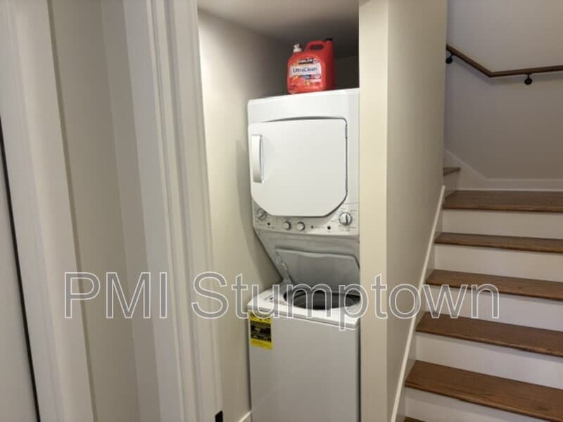 Portland Condo: 3538 NE 65th Ave
