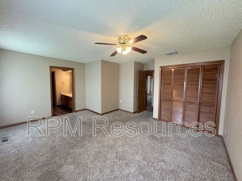 Oklahoma City Condo: 10900 Greystone