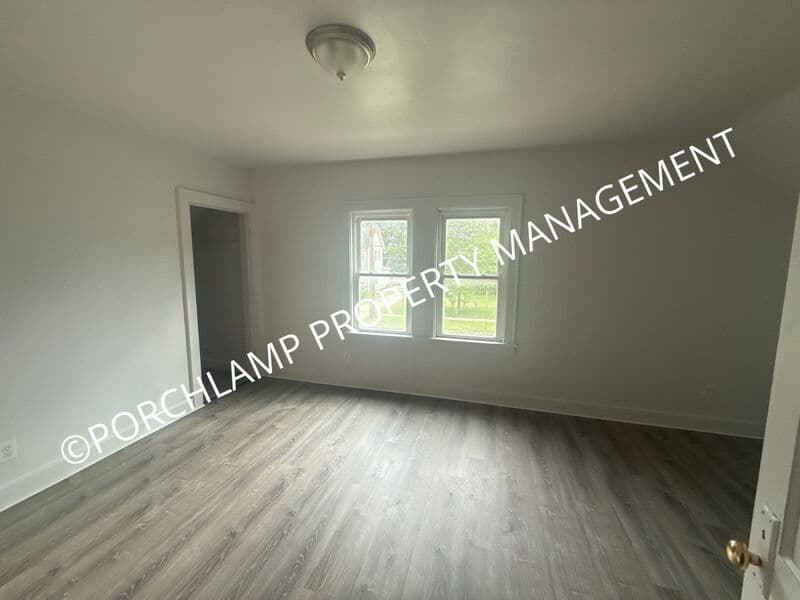 Muskegon Condo: 216 West Grand Avenue