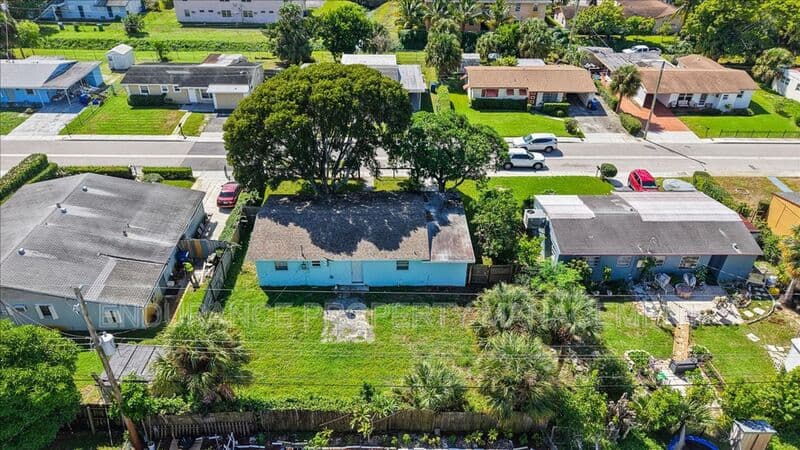 Riviera Beach House: 1130 W 23rd Street