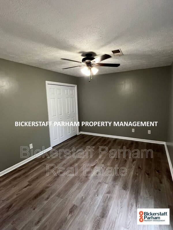 Columbus House: 3011 Apache Drive