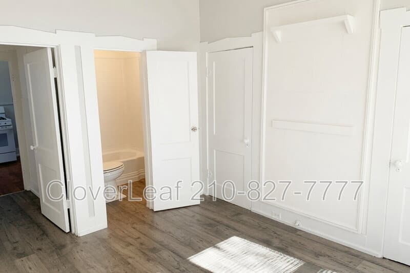 San Antonio Condo: 226 McLaughlin Ave
