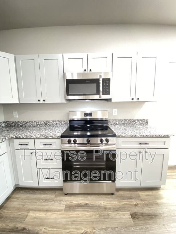 Fort Worth House: 1309 Arizona Ave
