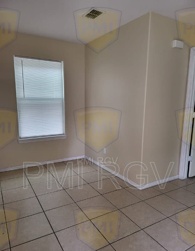 Edinburg Condo: 1502 Quitaca Dr