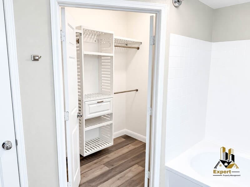 Roseville Condo: 701 Gibson Drive