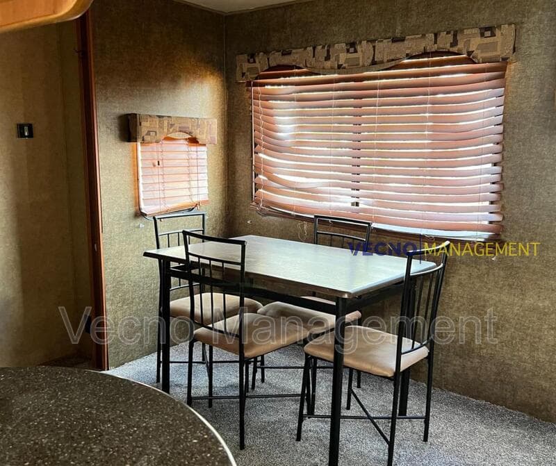 Pearsall House: 1819 County Road 1001 - 17