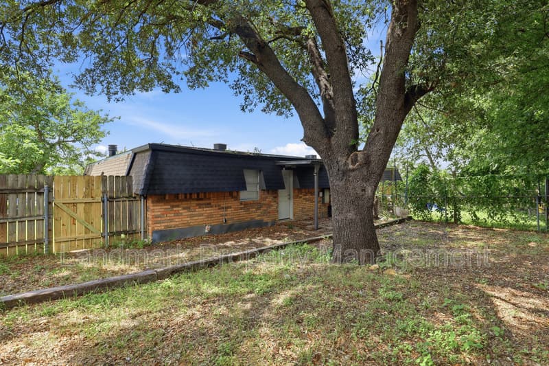 Fort Worth Condo: 6811 Trail Lake Drive
