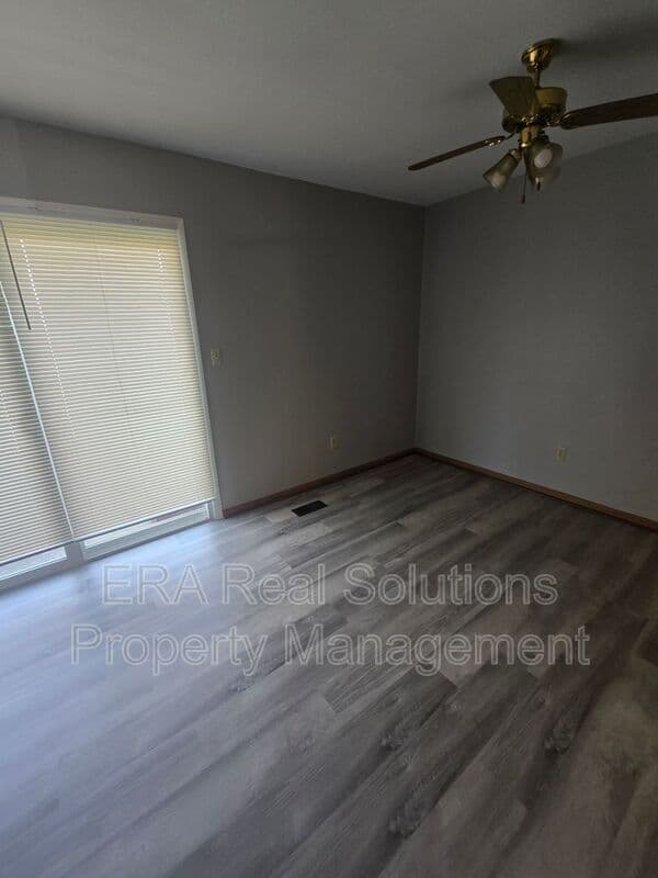 Columbus Condo: 2357 D S. WoodBrook Cr