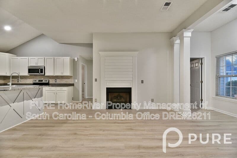 Columbia House: 3000 Twin Oaks Way