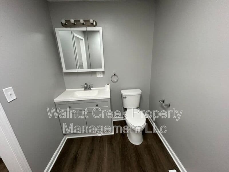 Lorain Condo: 806 East Erie
