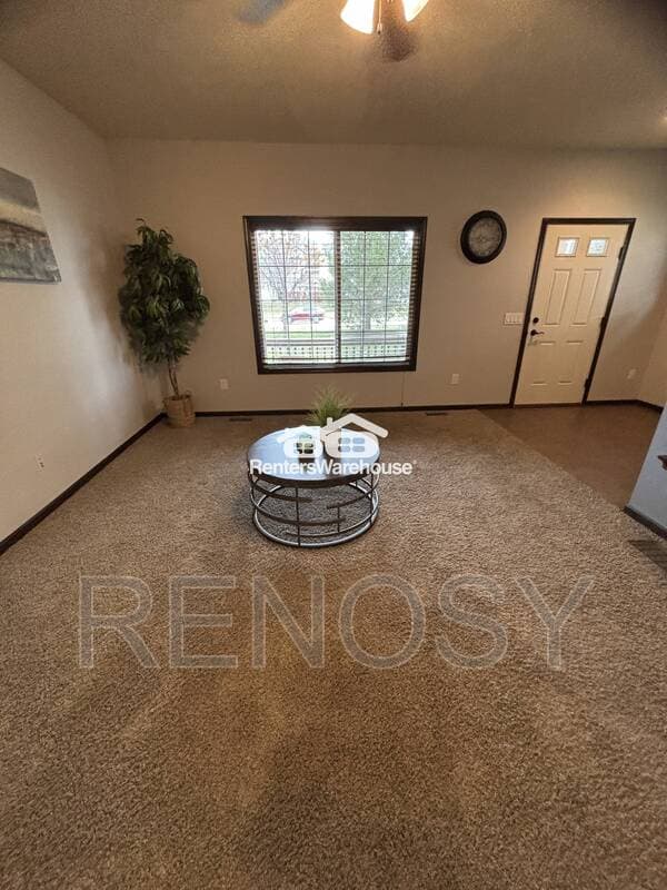 West Des Moines Townhome: 9175 Coneflower Dr