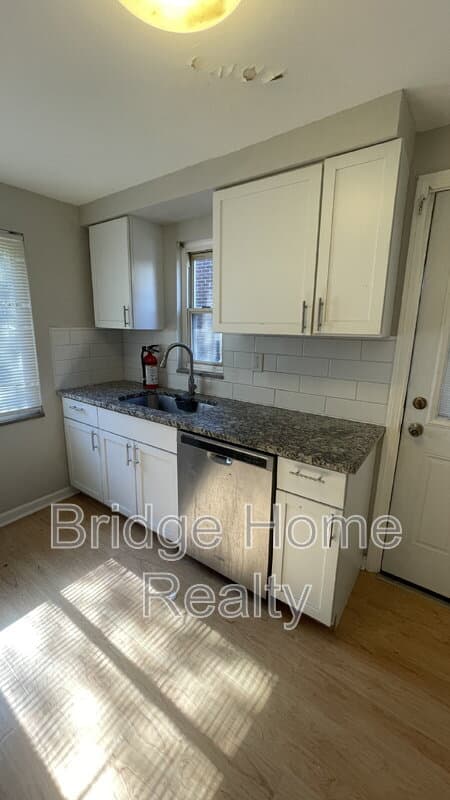 Pittsburgh House: 63 West Bellecrest Avenue