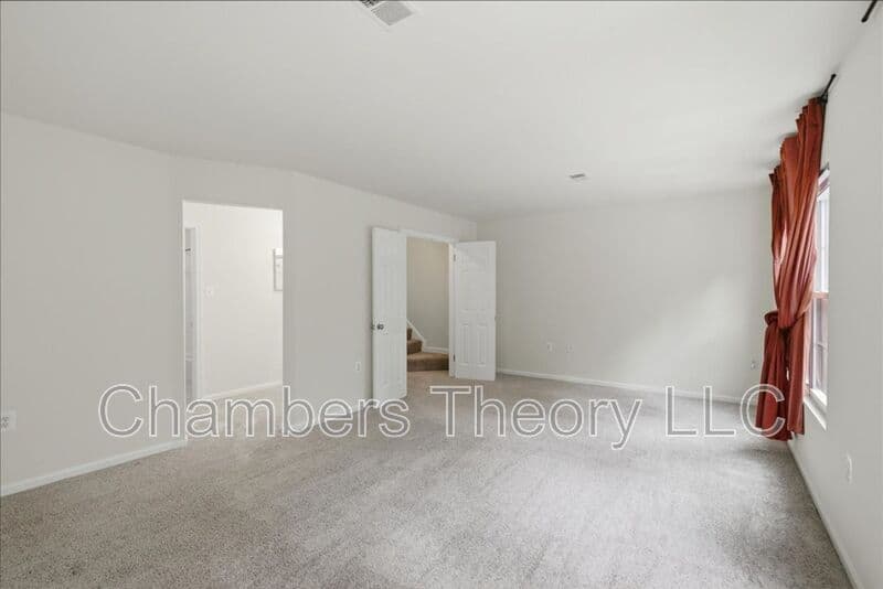 Woodbridge House: 12181 Old Salem Ct