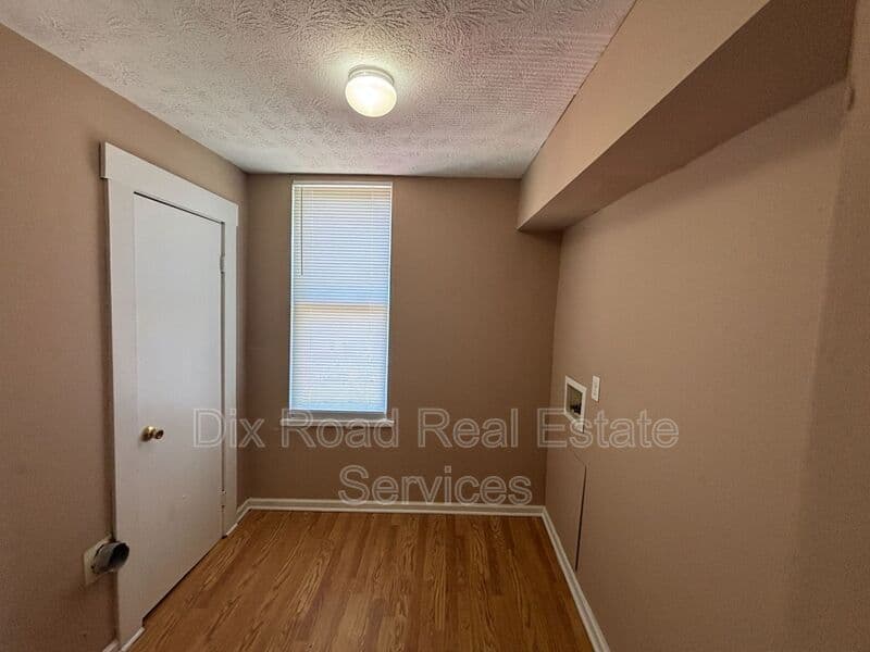 Middletown House: 704 Baltimore St
