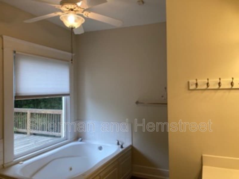 Augusta House: 2809 Lombardy Court